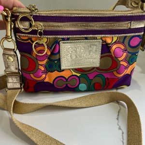 Coach vintage Poppy satin, crossbody bag.